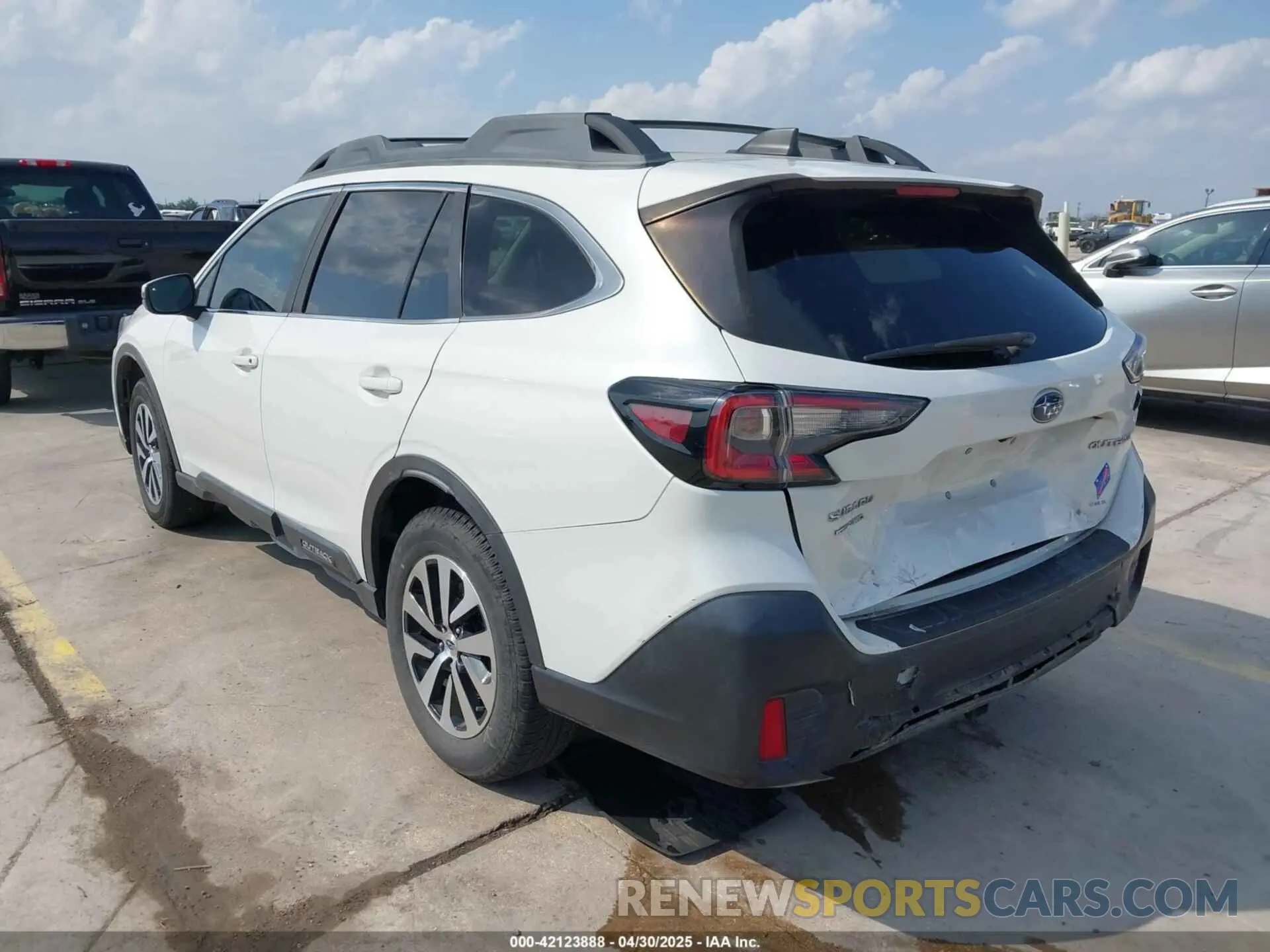 3 Photograph of a damaged car 4S4BTACC4L3245667 SUBARU OUTBACK 2020