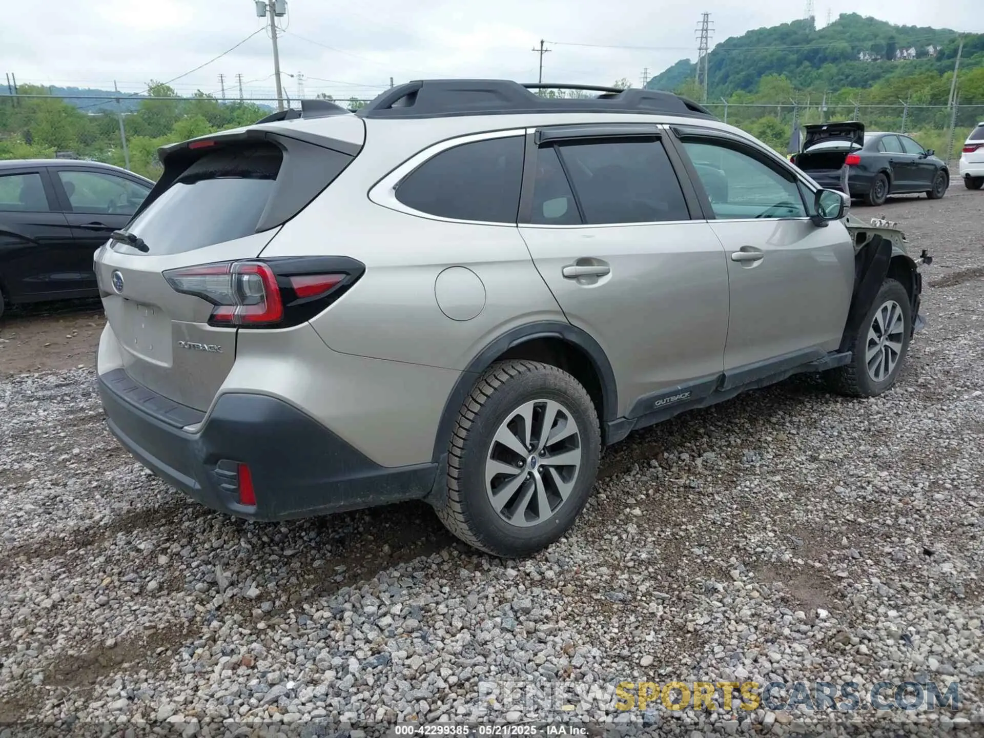 4 Photograph of a damaged car 4S4BTACC6L3103482 SUBARU OUTBACK 2020