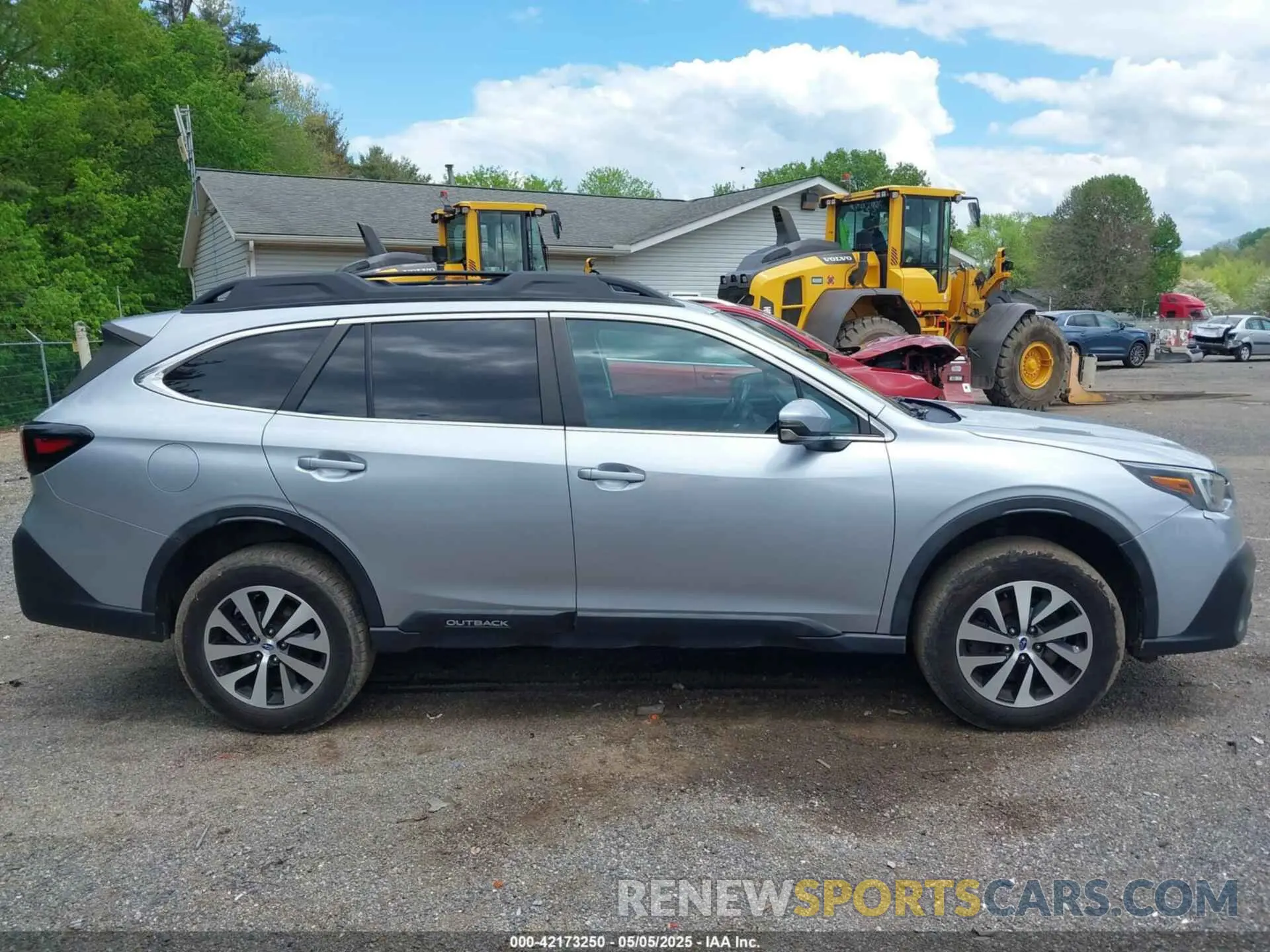 13 Photograph of a damaged car 4S4BTACC6L3127894 SUBARU OUTBACK 2020