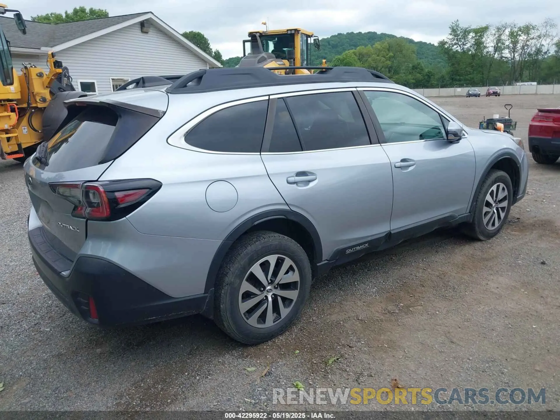 4 Photograph of a damaged car 4S4BTACC8L3230881 SUBARU OUTBACK 2020