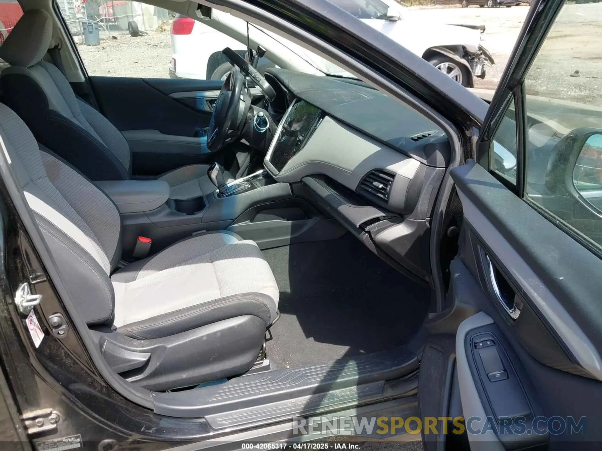 5 Photograph of a damaged car 4S4BTACCXL3102836 SUBARU OUTBACK 2020