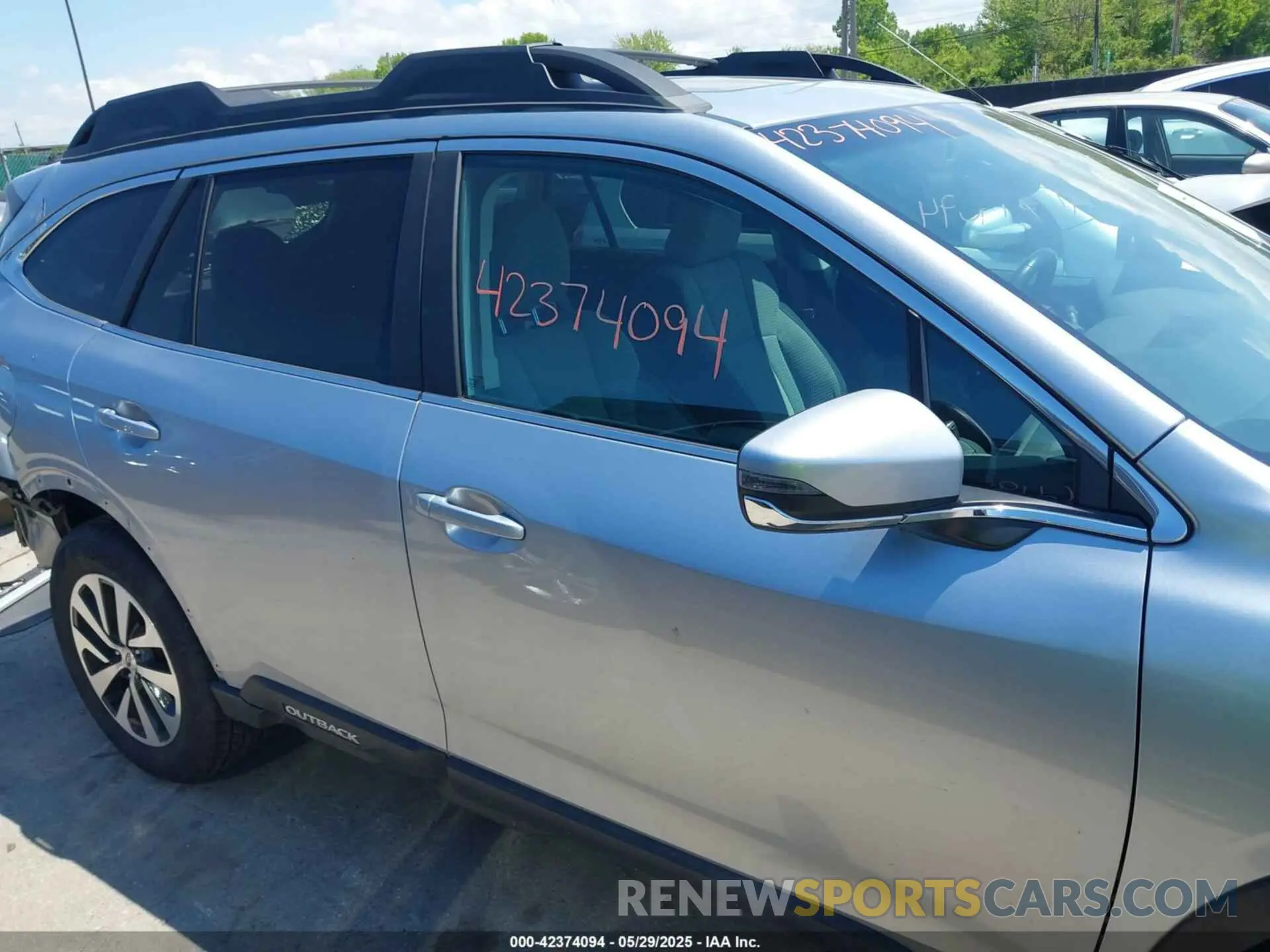 14 Photograph of a damaged car 4S4BTAEC2L3226595 SUBARU OUTBACK 2020