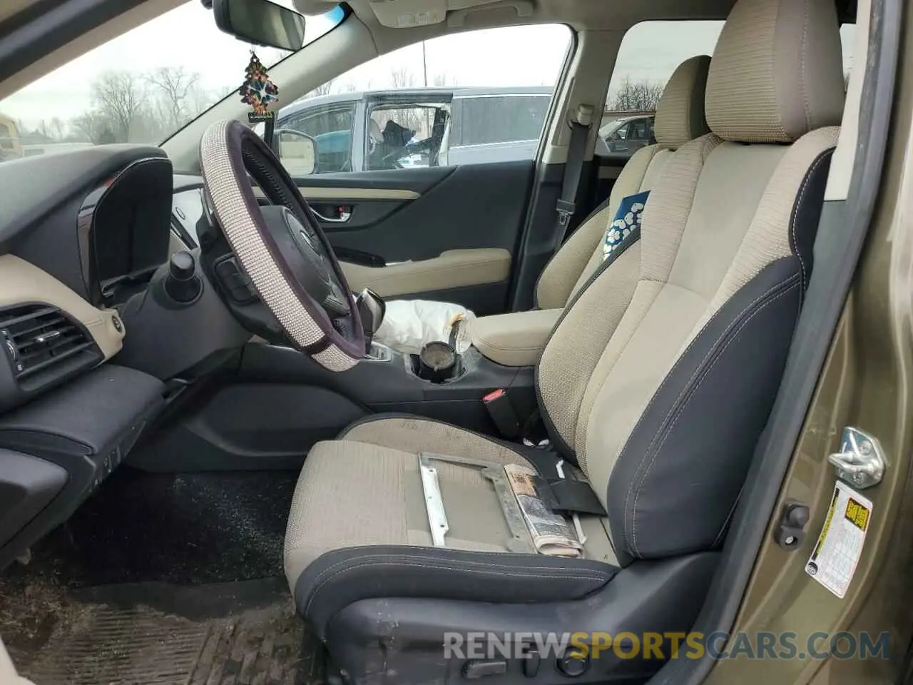 7 Photograph of a damaged car 4S4BTAEC2L3249052 SUBARU OUTBACK 2020