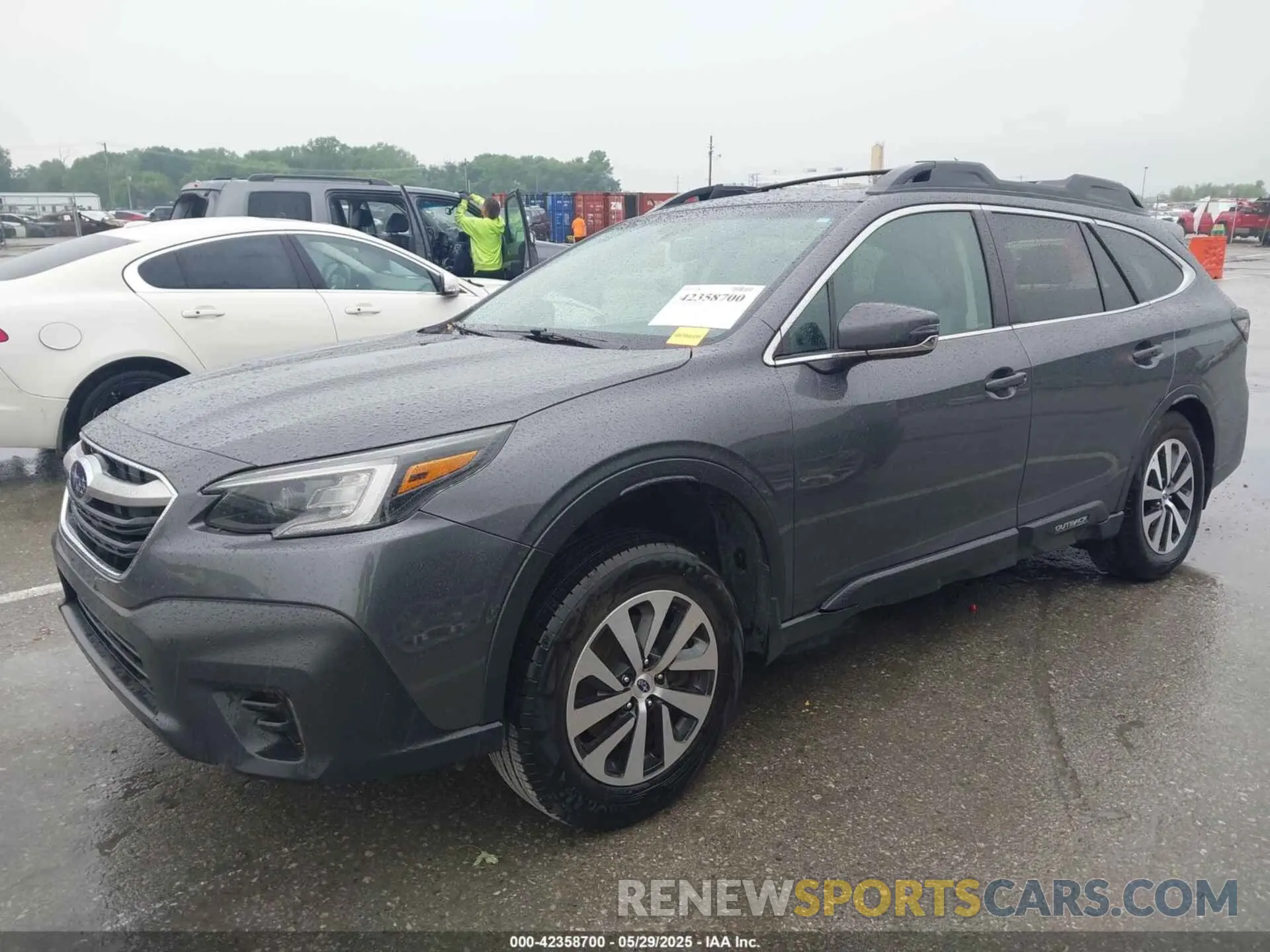 2 Photograph of a damaged car 4S4BTAEC7L3261584 SUBARU OUTBACK 2020