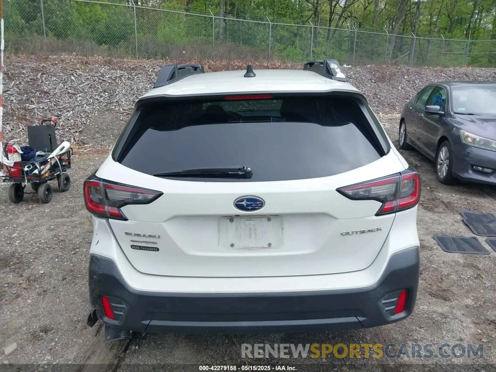 17 Photograph of a damaged car 4S4BTAEC9L3109130 SUBARU OUTBACK 2020