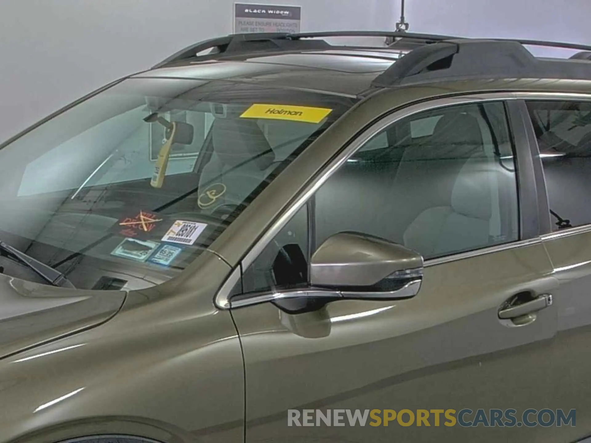 10 Photograph of a damaged car 4S4BTAEC9L3125652 SUBARU OUTBACK 2020