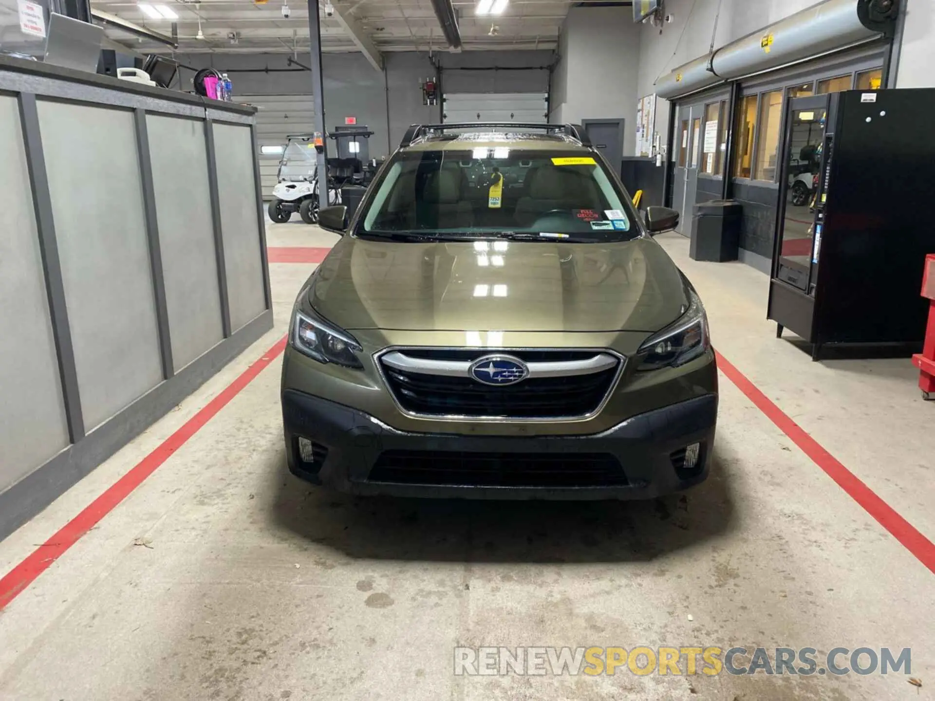 21 Photograph of a damaged car 4S4BTAEC9L3125652 SUBARU OUTBACK 2020