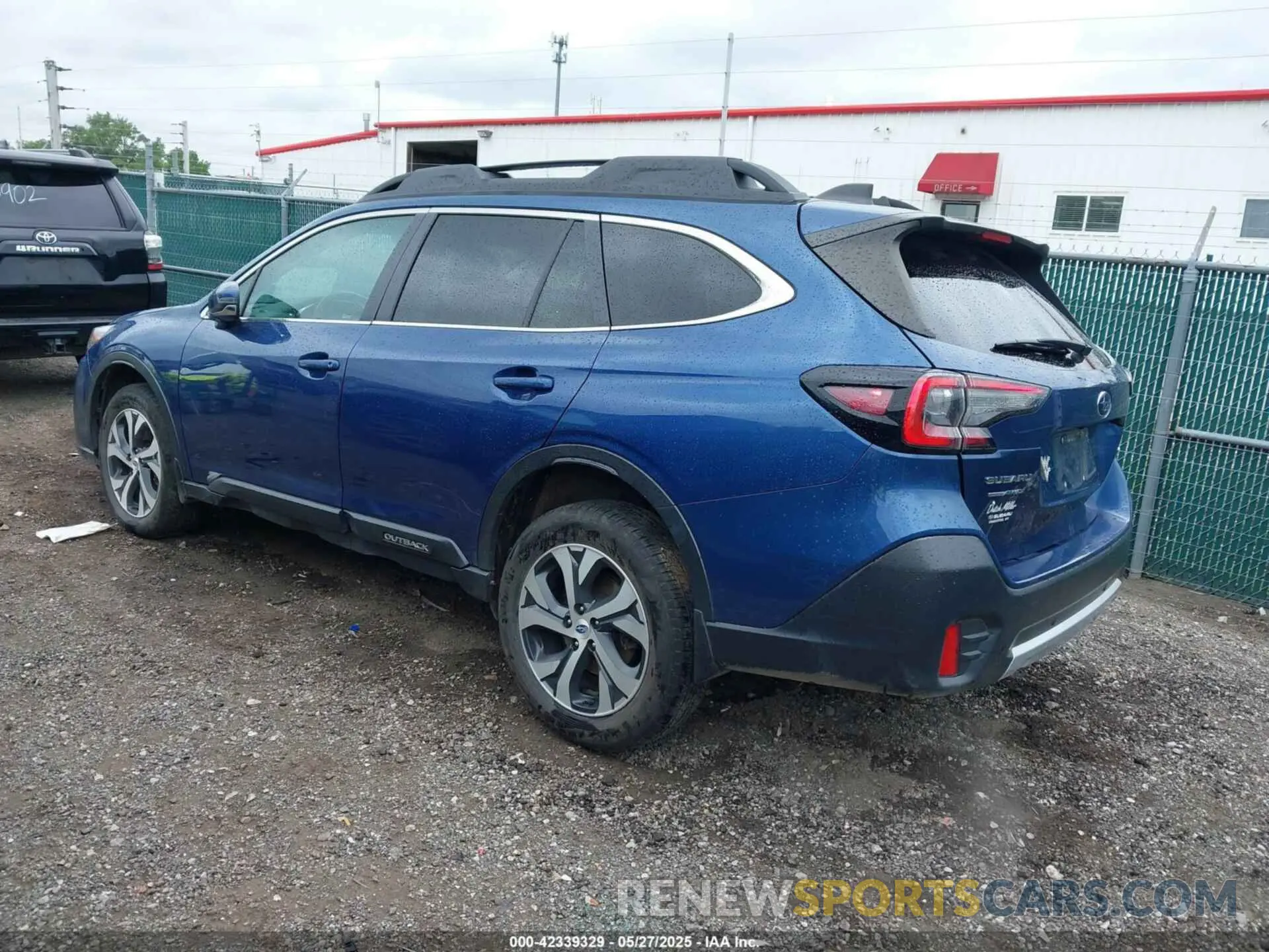 3 Photograph of a damaged car 4S4BTALC8L3128058 SUBARU OUTBACK 2020