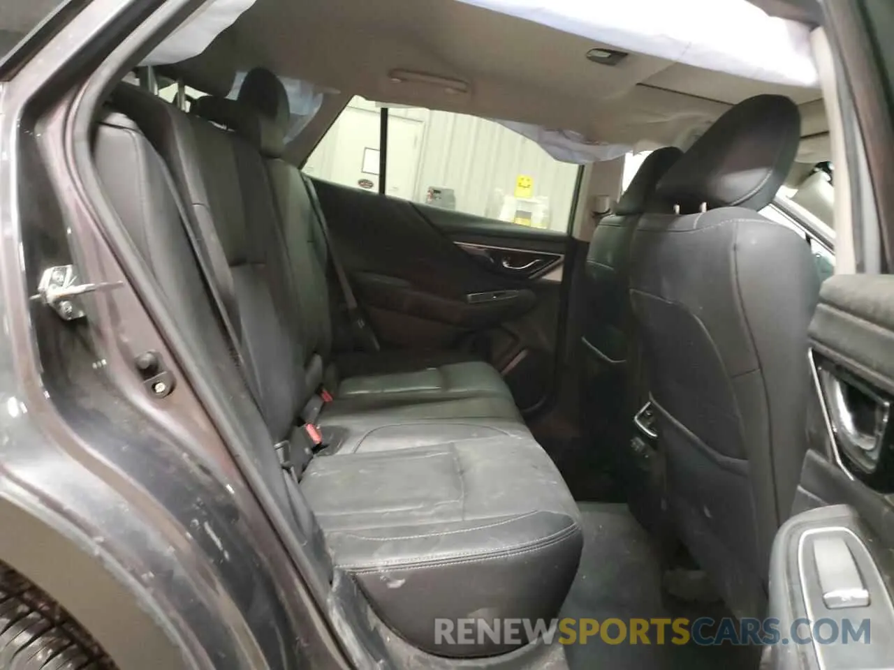 10 Photograph of a damaged car 4S4BTANC0L3168793 SUBARU OUTBACK 2020