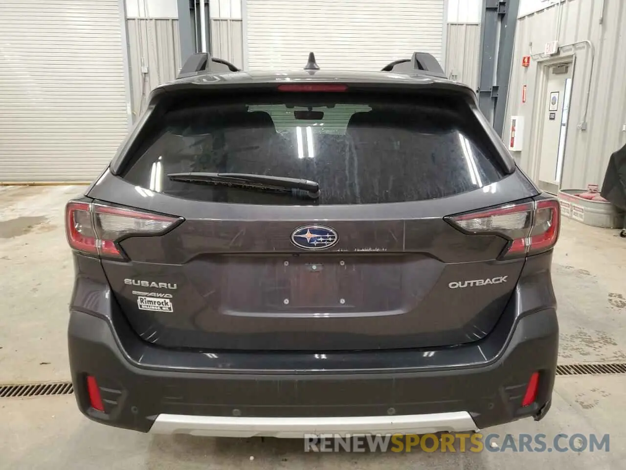 6 Photograph of a damaged car 4S4BTANC0L3168793 SUBARU OUTBACK 2020