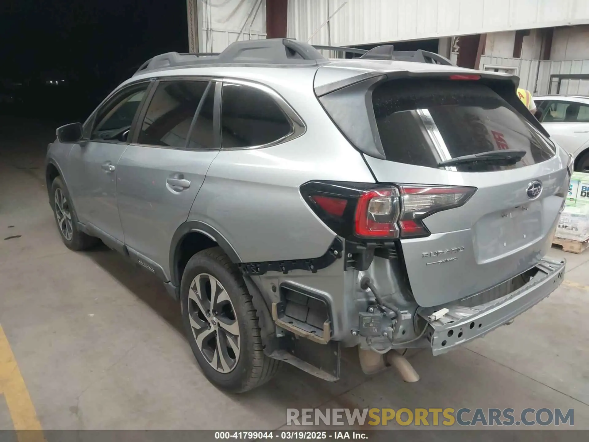 3 Photograph of a damaged car 4S4BTANC1L3196389 SUBARU OUTBACK 2020