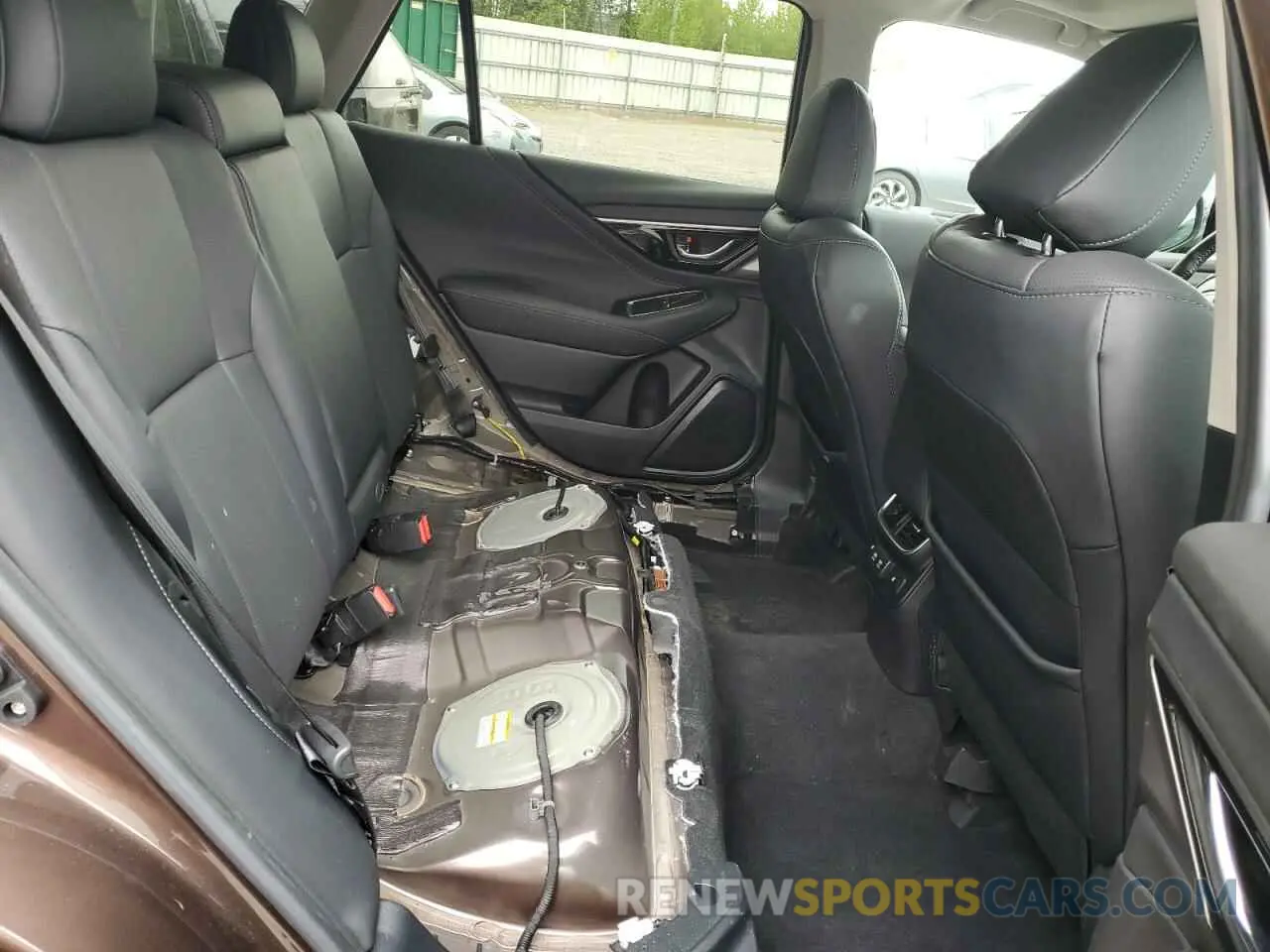 11 Photograph of a damaged car 4S4BTANC2L3262478 SUBARU OUTBACK 2020