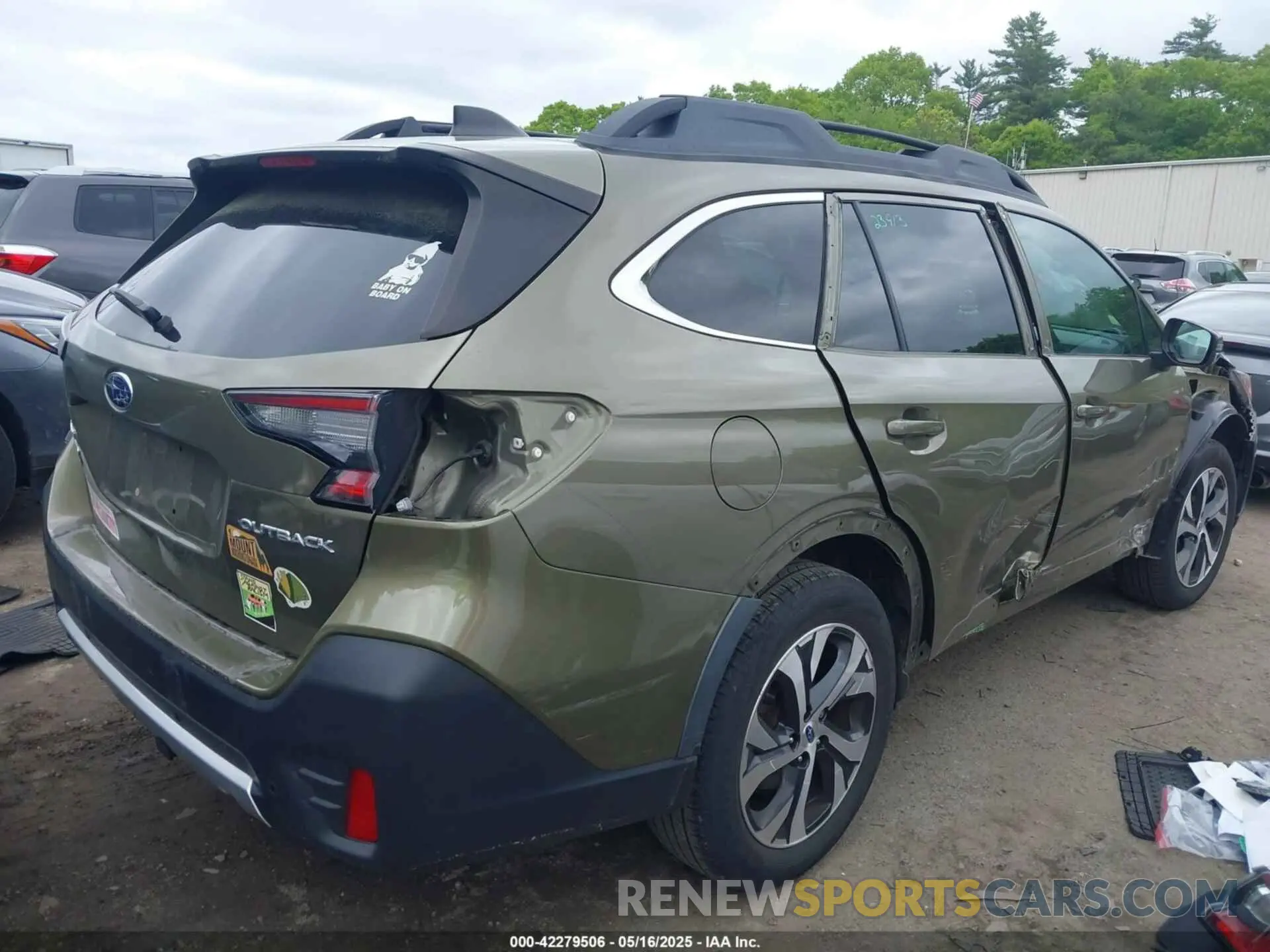 4 Photograph of a damaged car 4S4BTANC3L3106630 SUBARU OUTBACK 2020