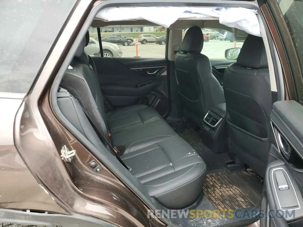 11 Photograph of a damaged car 4S4BTANC3L3137540 SUBARU OUTBACK 2020