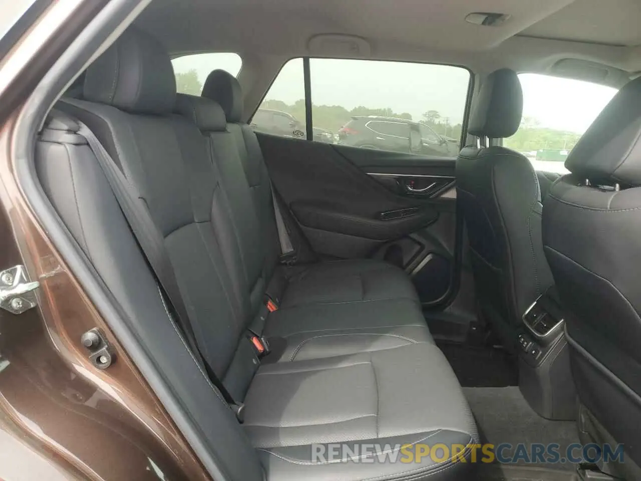 11 Photograph of a damaged car 4S4BTANC3L3209174 SUBARU OUTBACK 2020