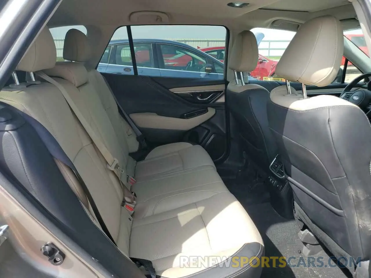 11 Photograph of a damaged car 4S4BTANC4L3170451 SUBARU OUTBACK 2020