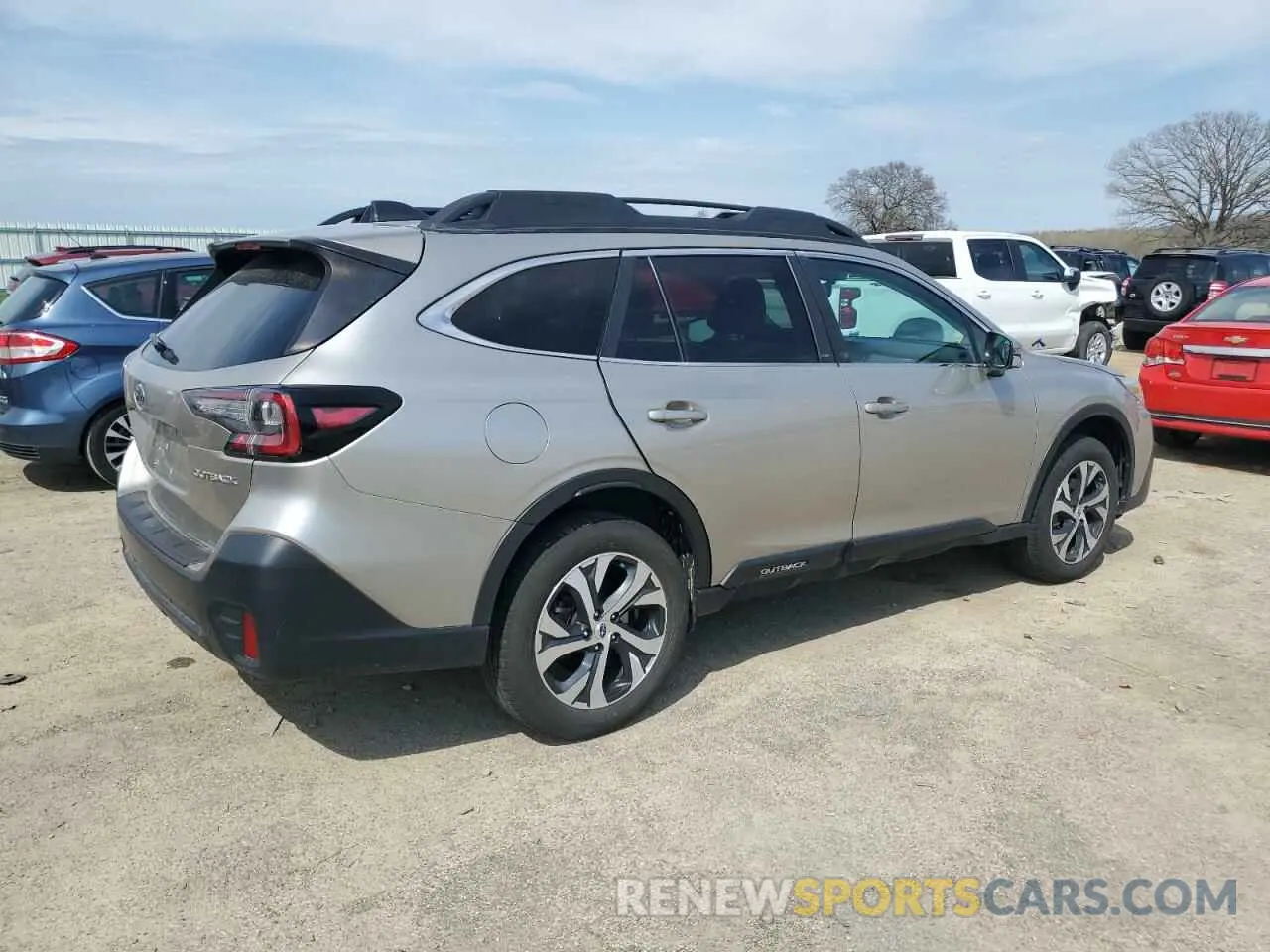 3 Photograph of a damaged car 4S4BTANC4L3170451 SUBARU OUTBACK 2020