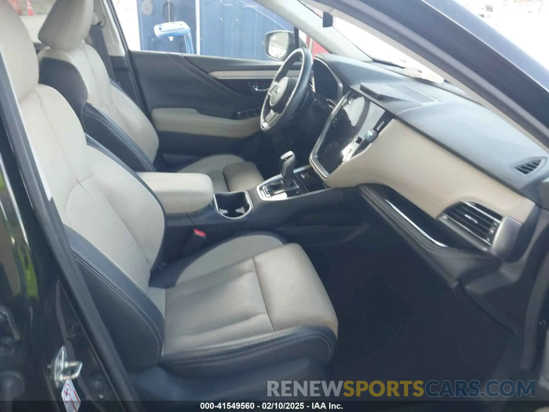 5 Photograph of a damaged car 4S4BTANC5L3112283 SUBARU OUTBACK 2020