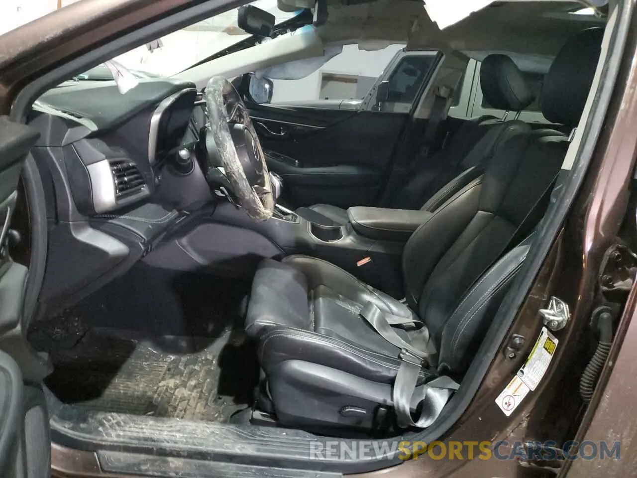 7 Photograph of a damaged car 4S4BTANC5L3156557 SUBARU OUTBACK 2020
