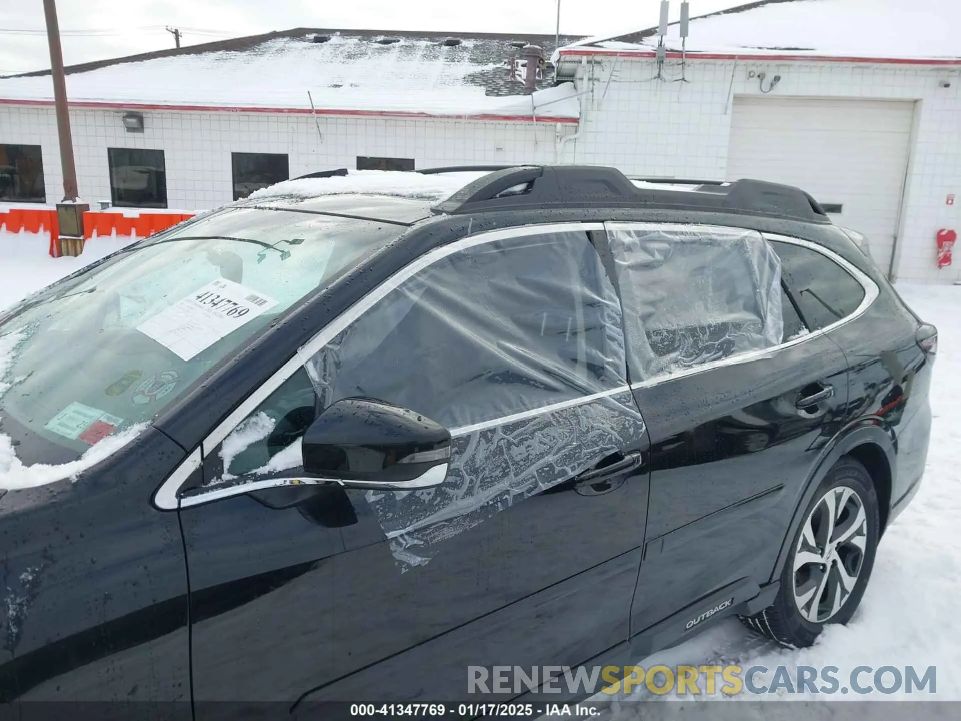 18 Photograph of a damaged car 4S4BTANC6L3169723 SUBARU OUTBACK 2020