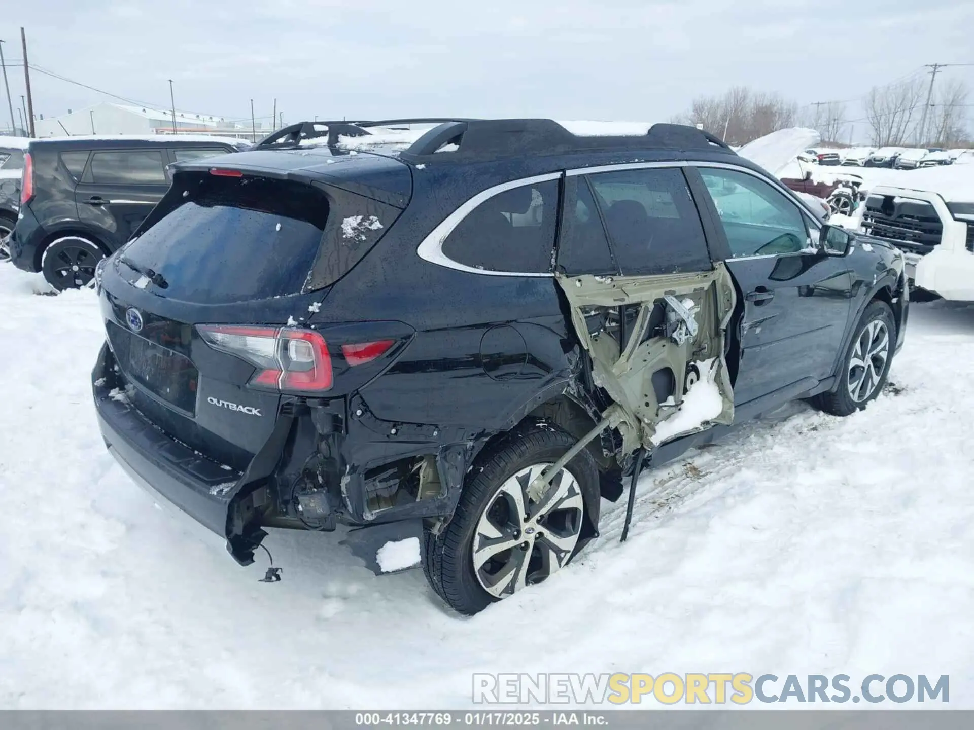 4 Photograph of a damaged car 4S4BTANC6L3169723 SUBARU OUTBACK 2020
