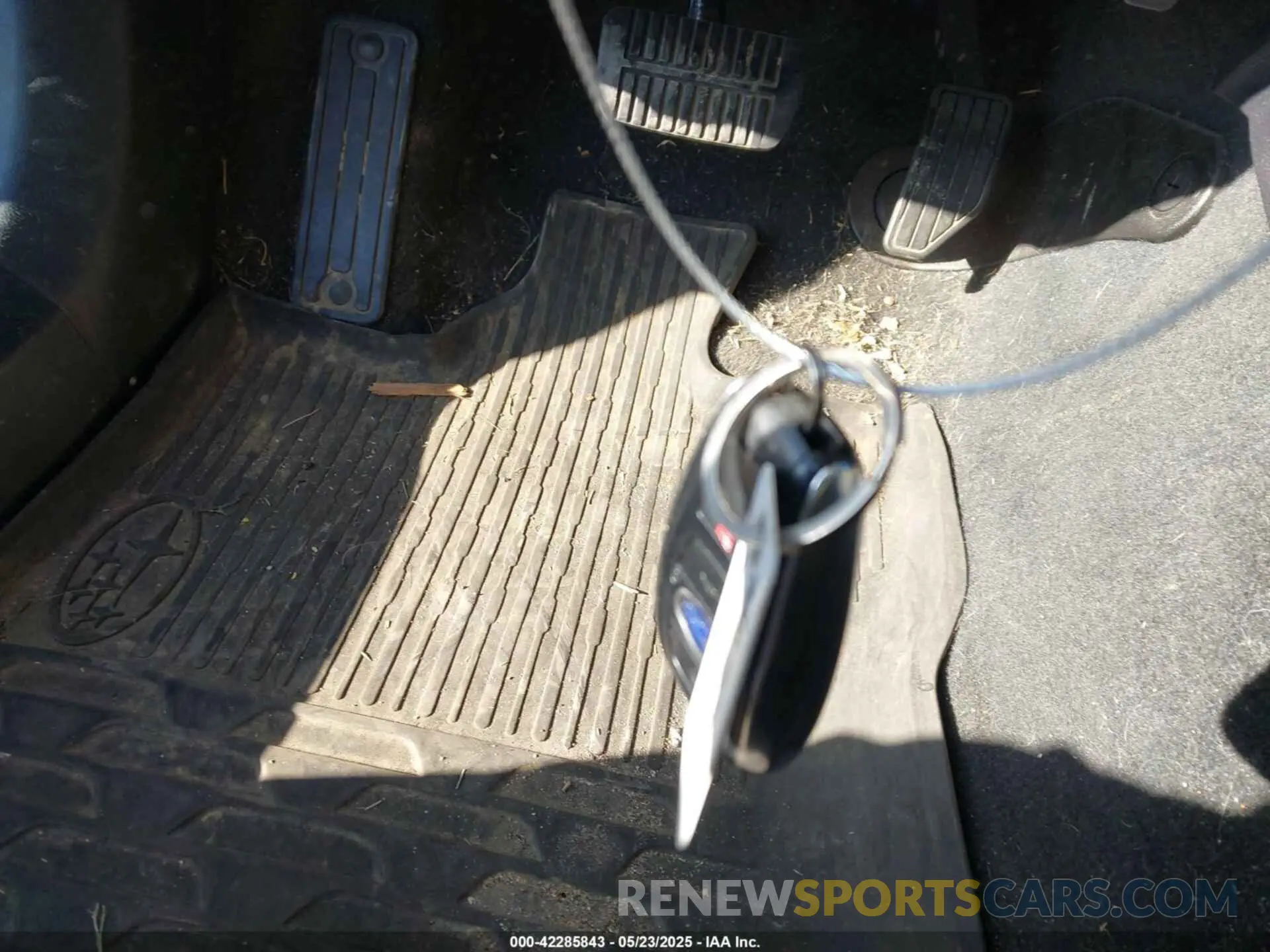 11 Photograph of a damaged car 4S4BTANC6L3172251 SUBARU OUTBACK 2020
