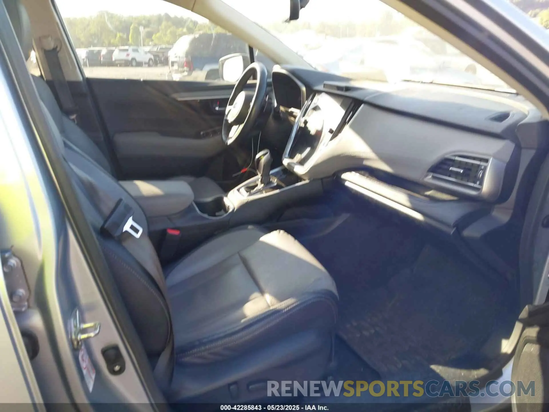 5 Photograph of a damaged car 4S4BTANC6L3172251 SUBARU OUTBACK 2020