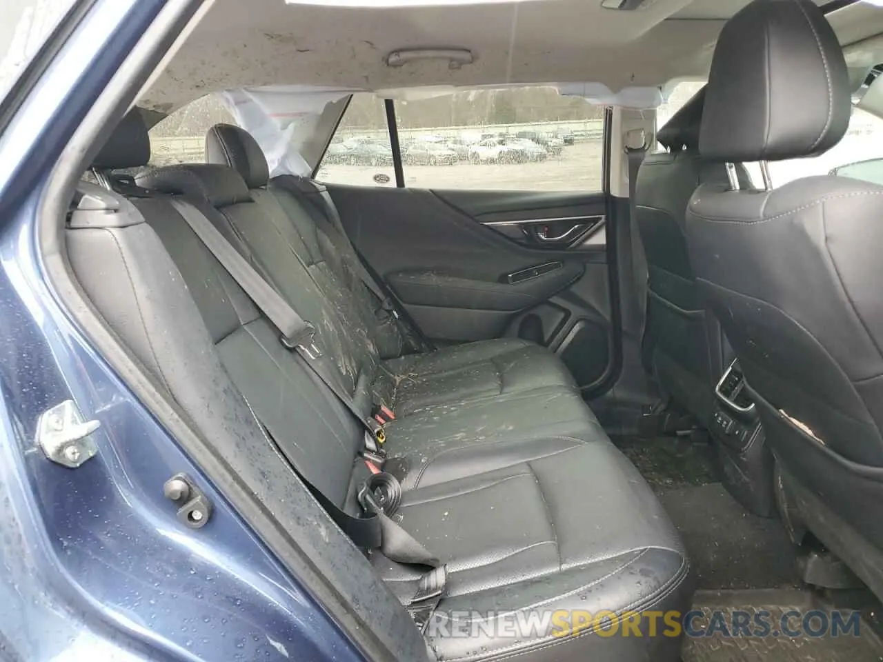11 Photograph of a damaged car 4S4BTANC6L3239852 SUBARU OUTBACK 2020