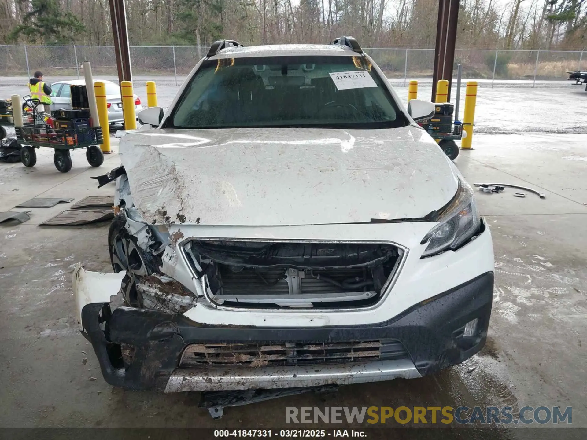 13 Photograph of a damaged car 4S4BTANC7L3109739 SUBARU OUTBACK 2020