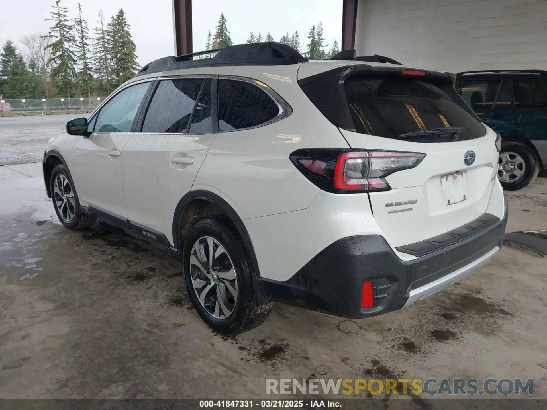 3 Photograph of a damaged car 4S4BTANC7L3109739 SUBARU OUTBACK 2020