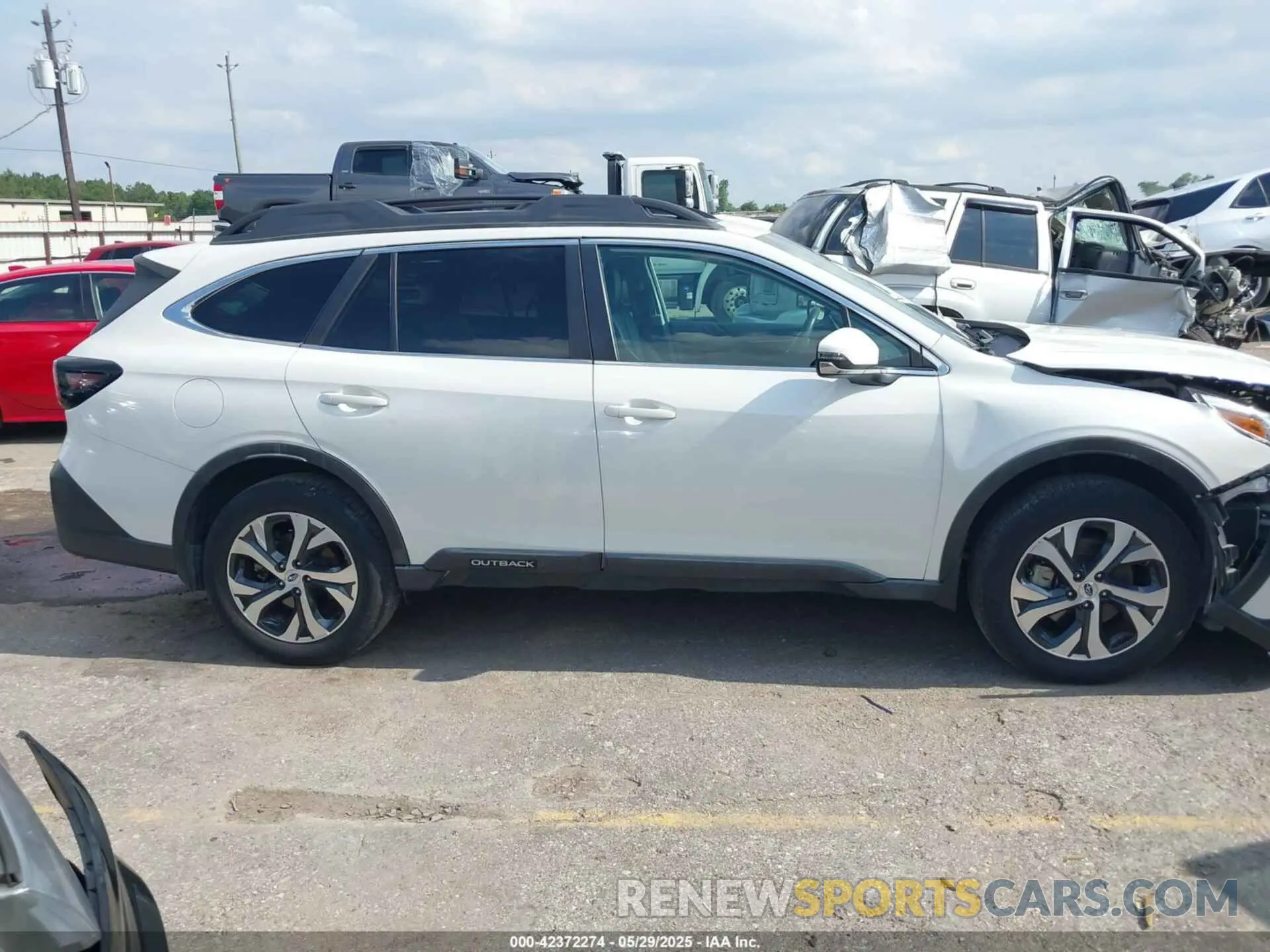 13 Photograph of a damaged car 4S4BTANC7L3144605 SUBARU OUTBACK 2020