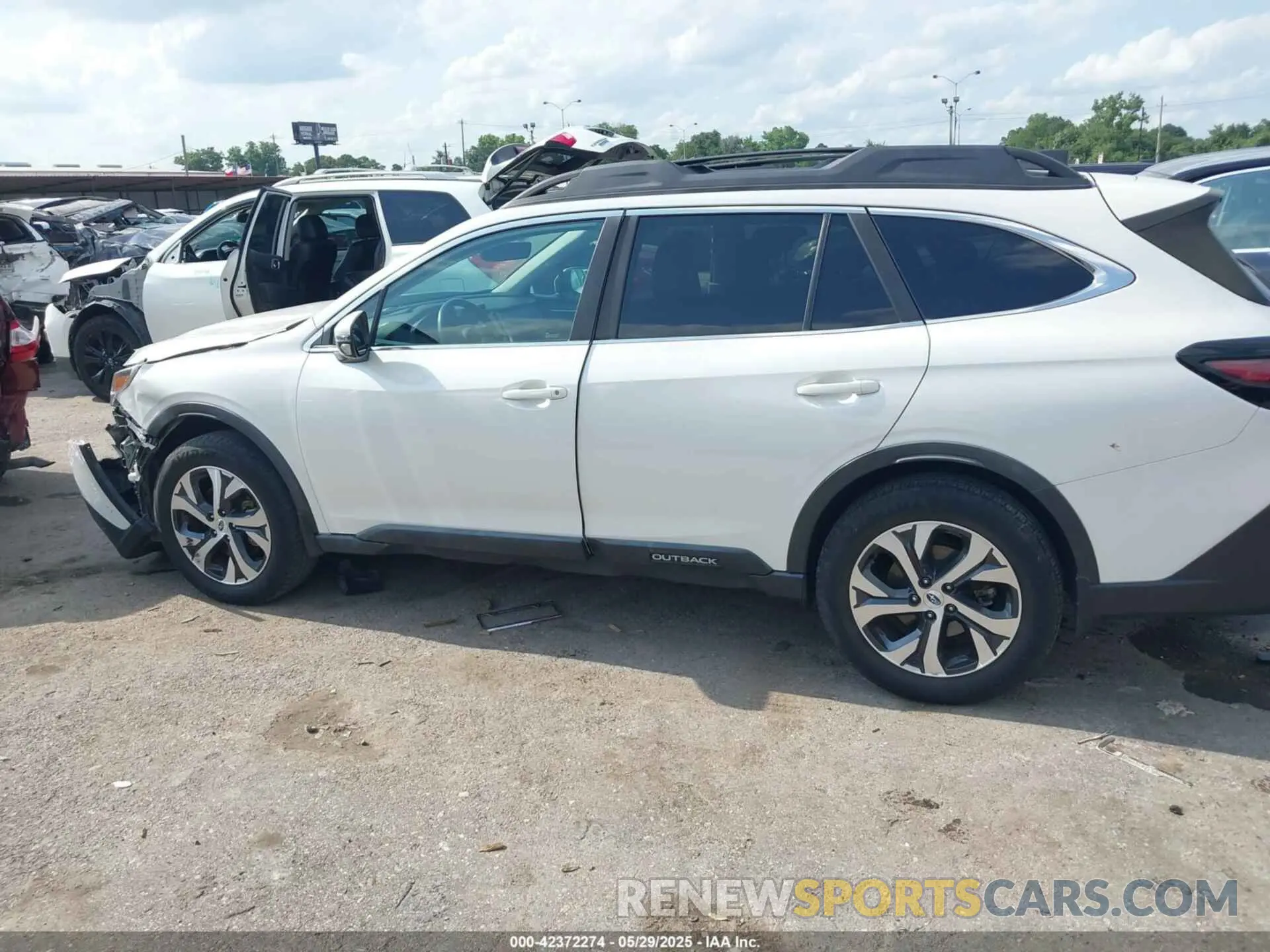 14 Photograph of a damaged car 4S4BTANC7L3144605 SUBARU OUTBACK 2020