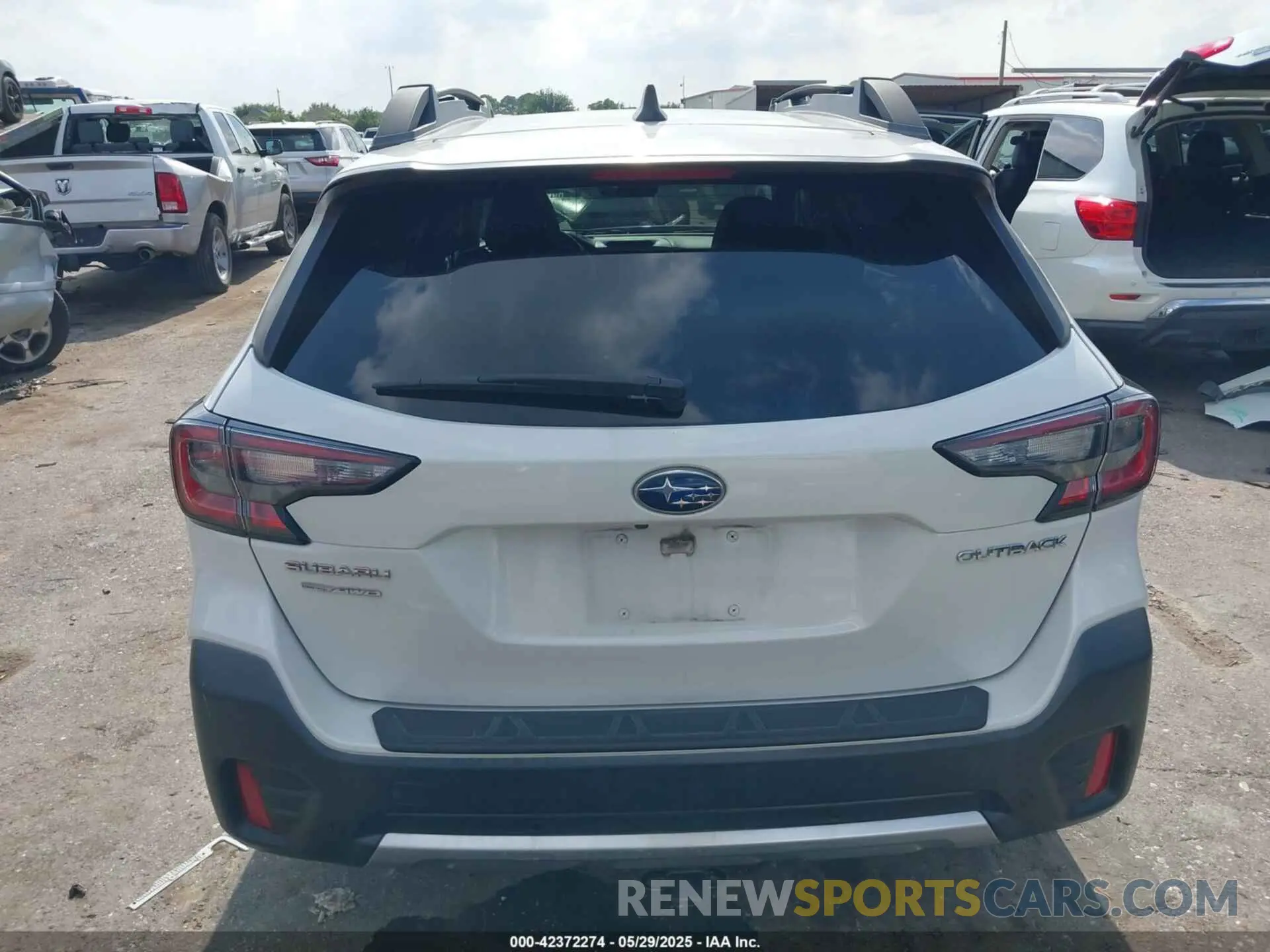 16 Photograph of a damaged car 4S4BTANC7L3144605 SUBARU OUTBACK 2020