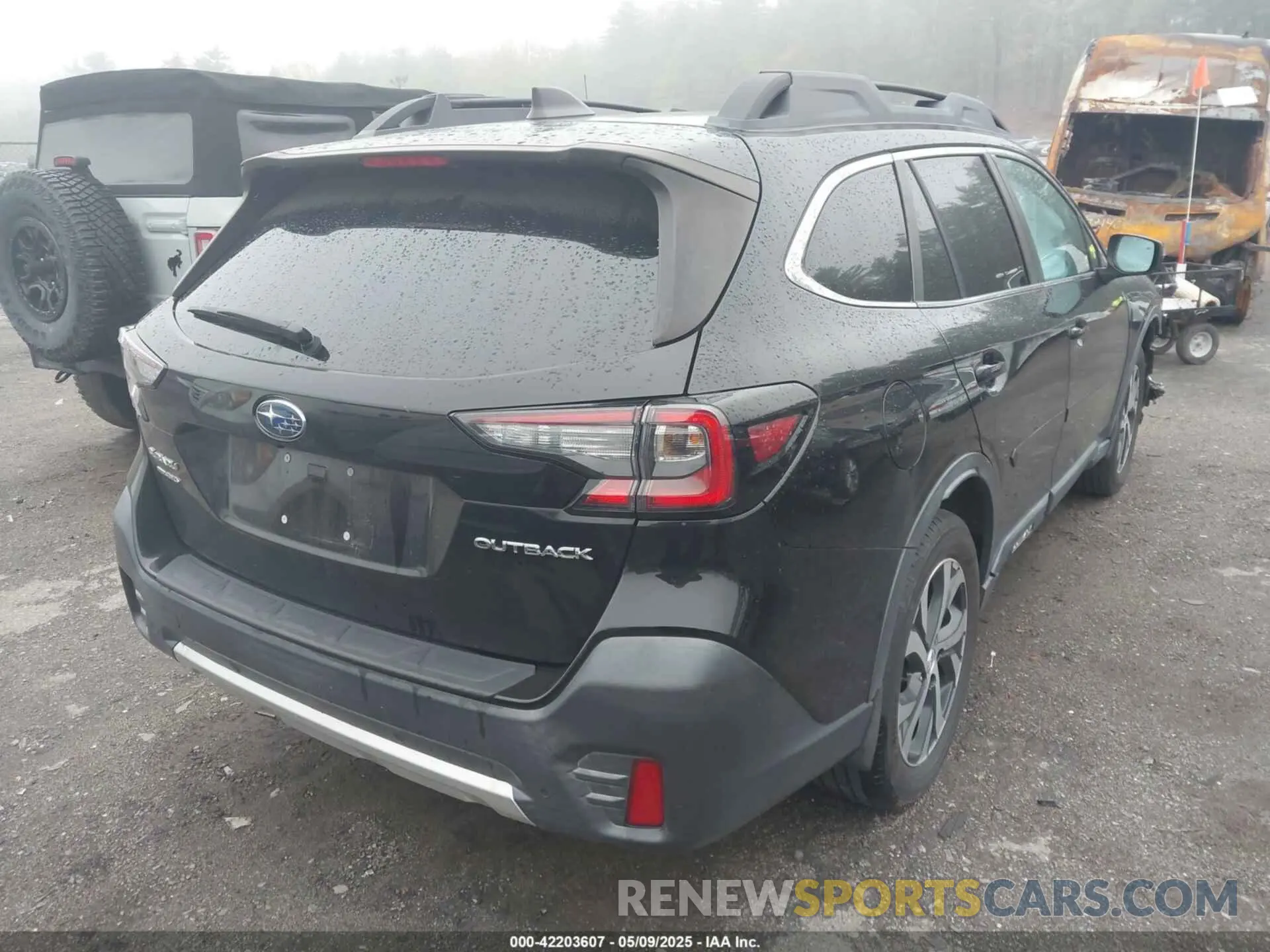 4 Photograph of a damaged car 4S4BTANC7L3241626 SUBARU OUTBACK 2020