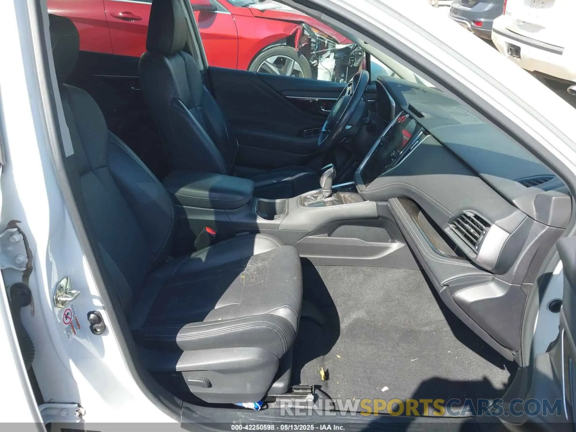 5 Photograph of a damaged car 4S4BTANC8L3153555 SUBARU OUTBACK 2020
