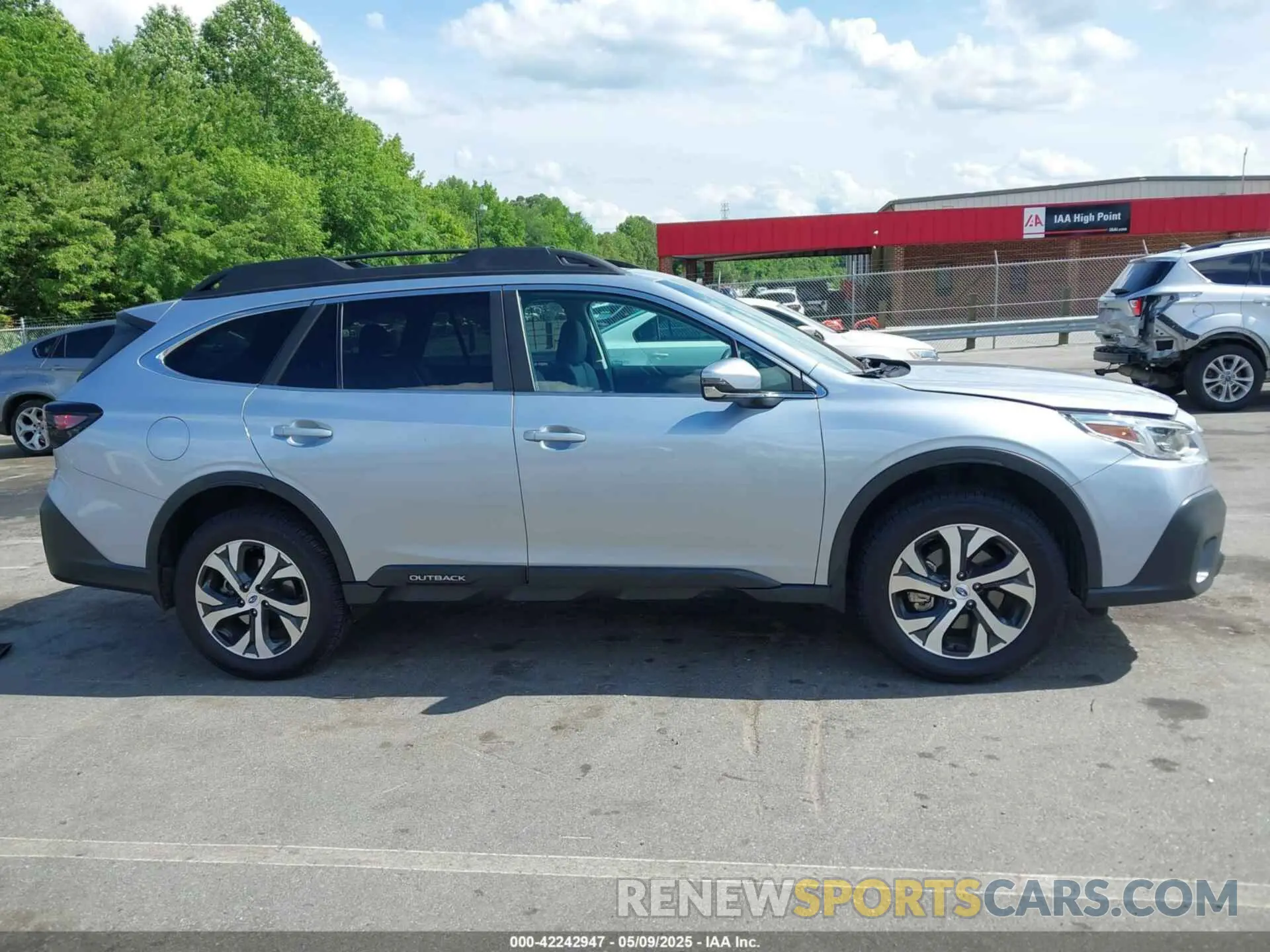 13 Photograph of a damaged car 4S4BTANC9L3139292 SUBARU OUTBACK 2020