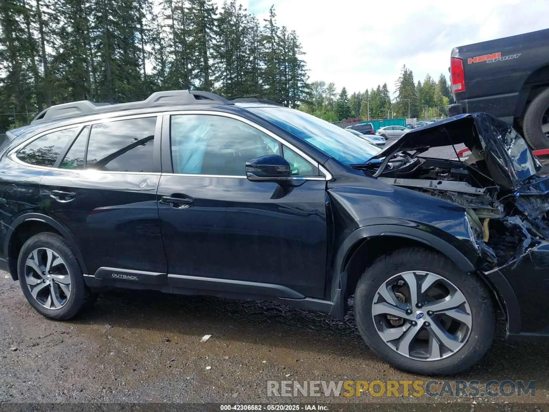 14 Photograph of a damaged car 4S4BTANCXL3229387 SUBARU OUTBACK 2020