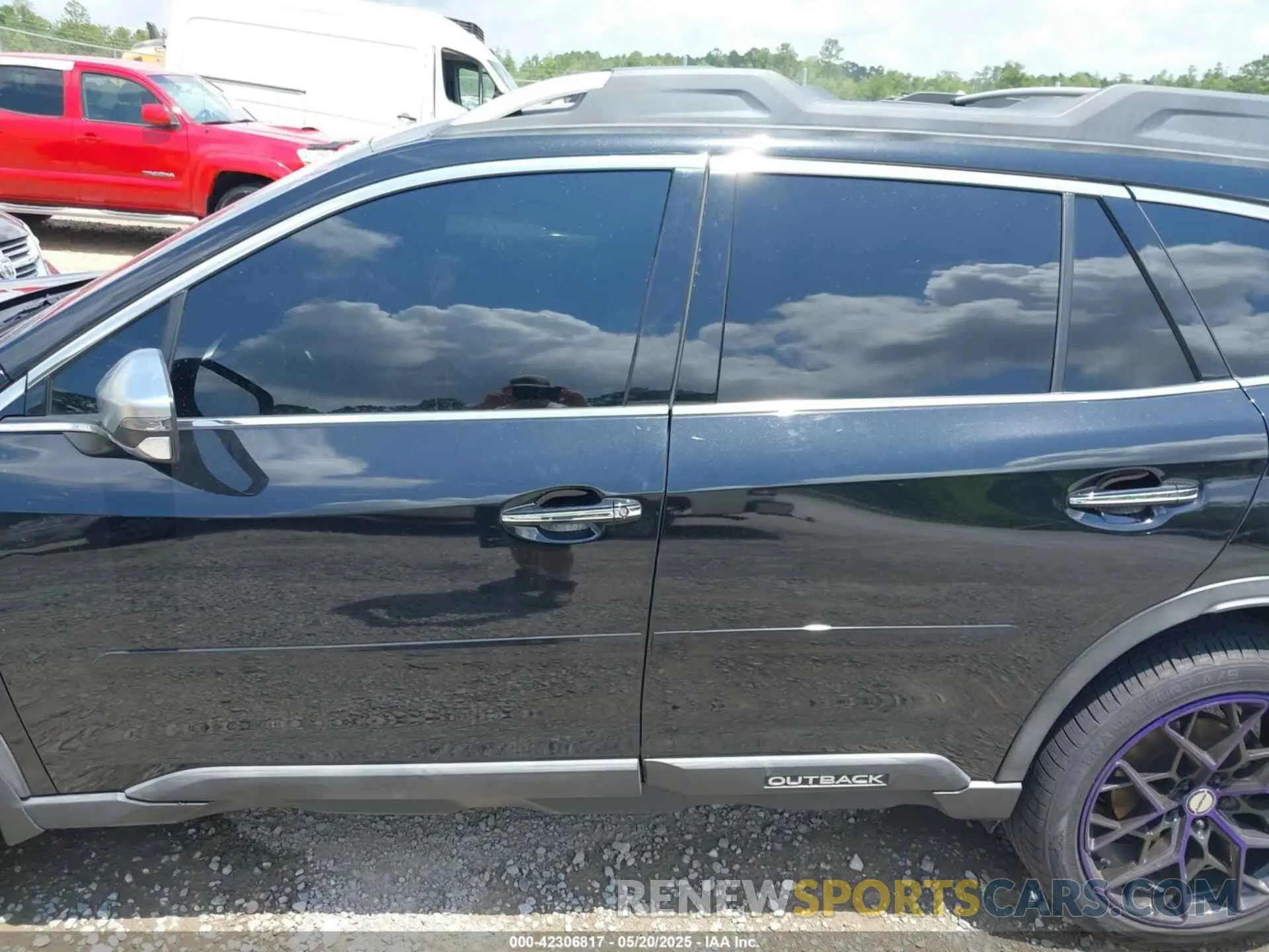13 Photograph of a damaged car 4S4BTAPC0L3127707 SUBARU OUTBACK 2020