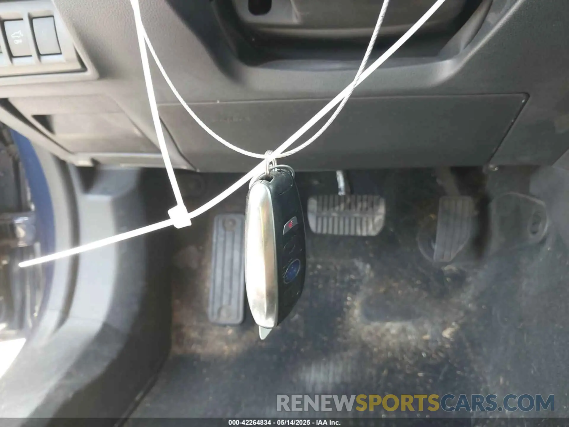 11 Photograph of a damaged car 4S4BTAPC5L3134913 SUBARU OUTBACK 2020
