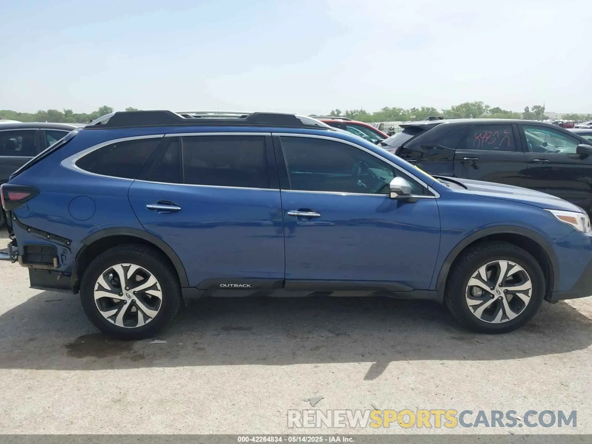 14 Photograph of a damaged car 4S4BTAPC5L3134913 SUBARU OUTBACK 2020