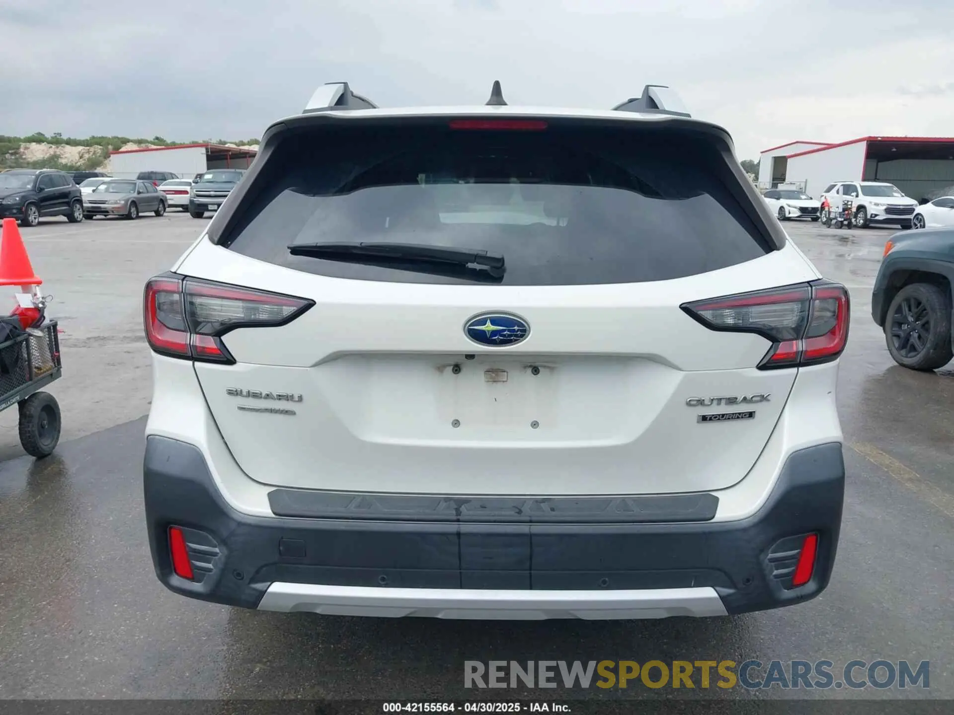 17 Photograph of a damaged car 4S4BTAPC7L3209143 SUBARU OUTBACK 2020