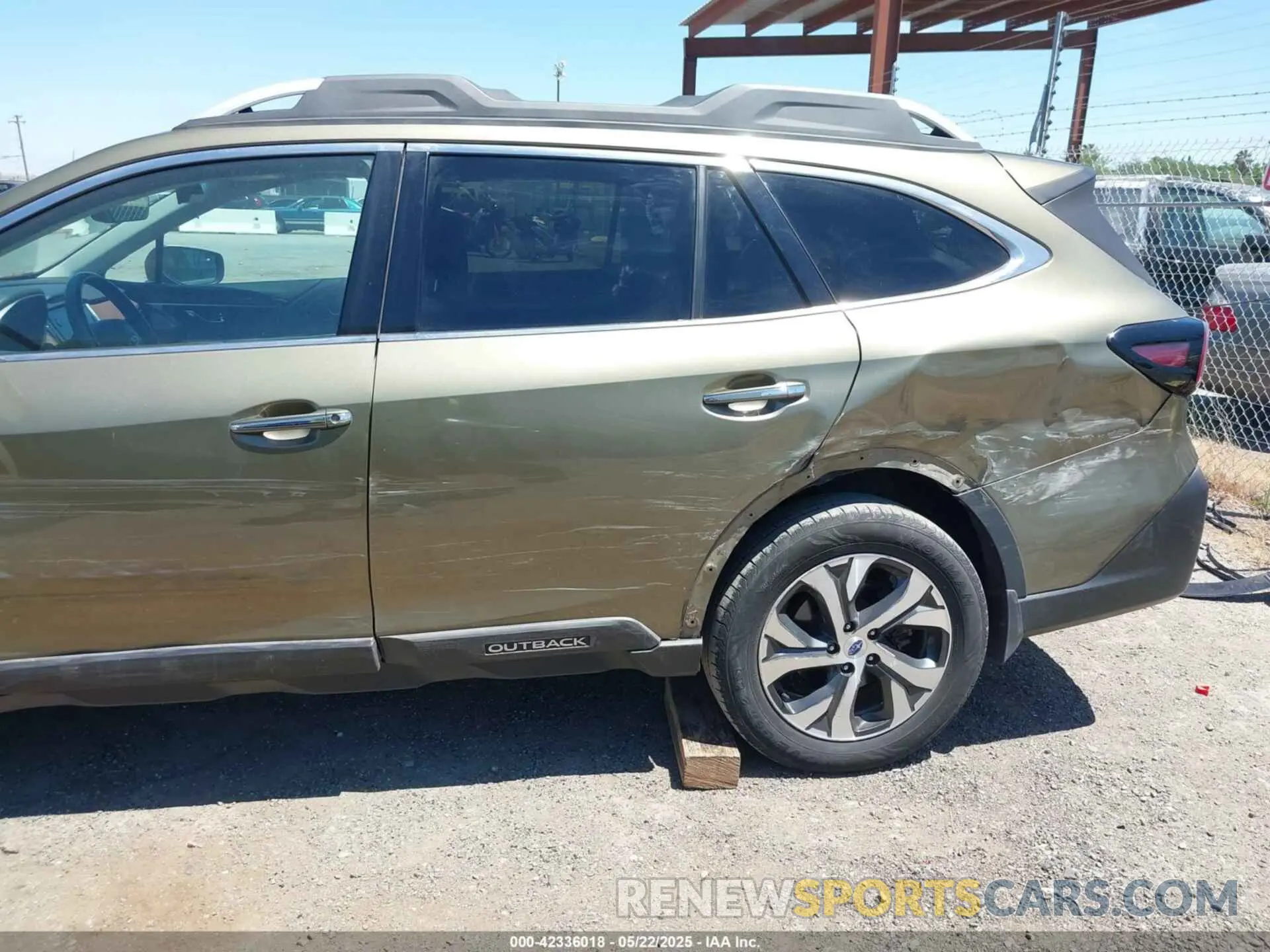 6 Photograph of a damaged car 4S4BTAPC7L3241817 SUBARU OUTBACK 2020