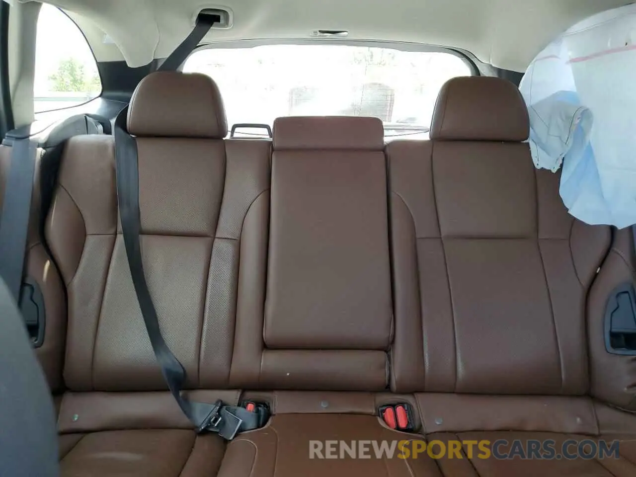 10 Photograph of a damaged car 4S4BTAPC9L3269781 SUBARU OUTBACK 2020