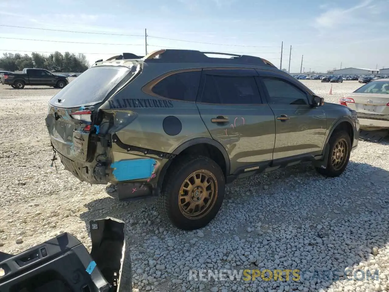 3 Photograph of a damaged car 4S4BTAPCXL3137130 SUBARU OUTBACK 2020