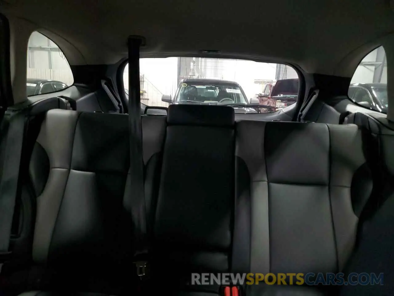 10 Photograph of a damaged car 4S4BTGHD6L3167333 SUBARU OUTBACK 2020