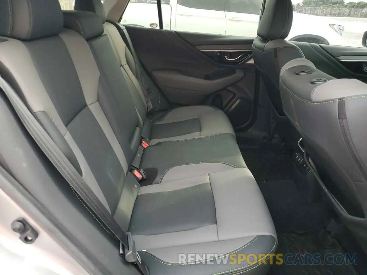 11 Photograph of a damaged car 4S4BTGKD2L3135438 SUBARU OUTBACK 2020
