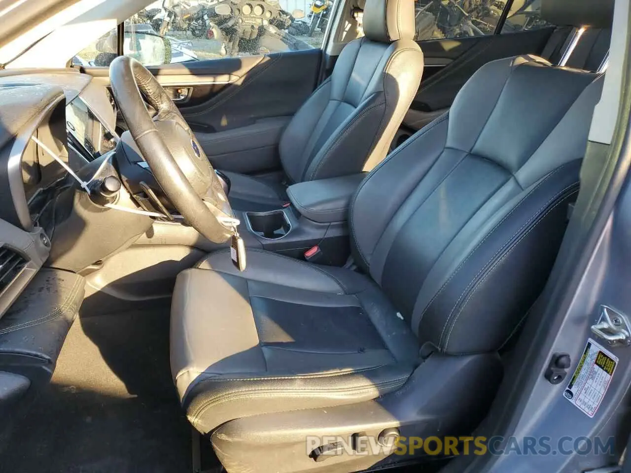 7 Photograph of a damaged car 4S4BTGKD4L3234570 SUBARU OUTBACK 2020