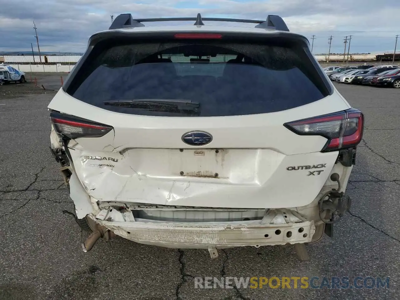 6 Photograph of a damaged car 4S4BTGND0L3127561 SUBARU OUTBACK 2020
