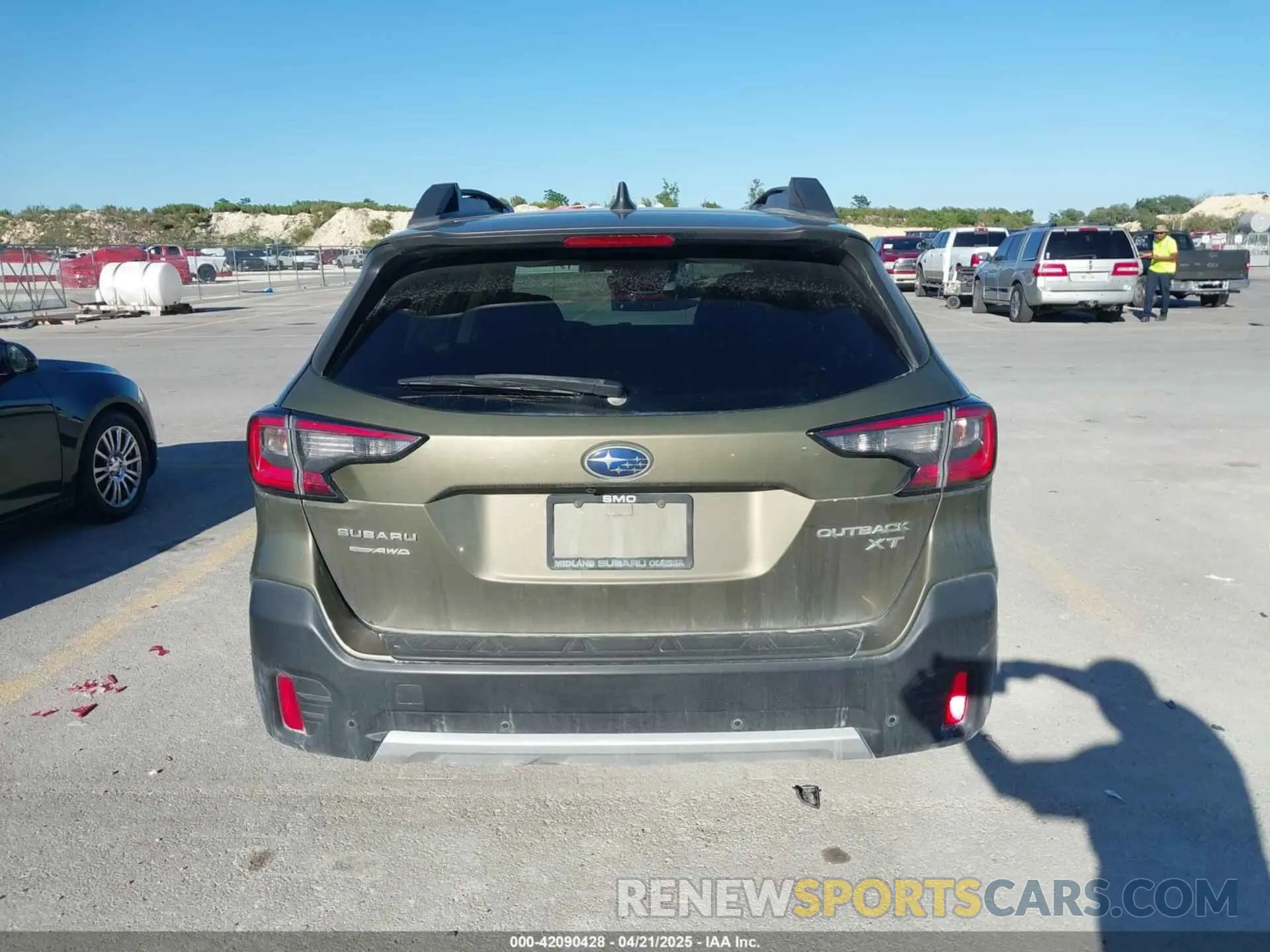 16 Photograph of a damaged car 4S4BTGND1L3230486 SUBARU OUTBACK 2020