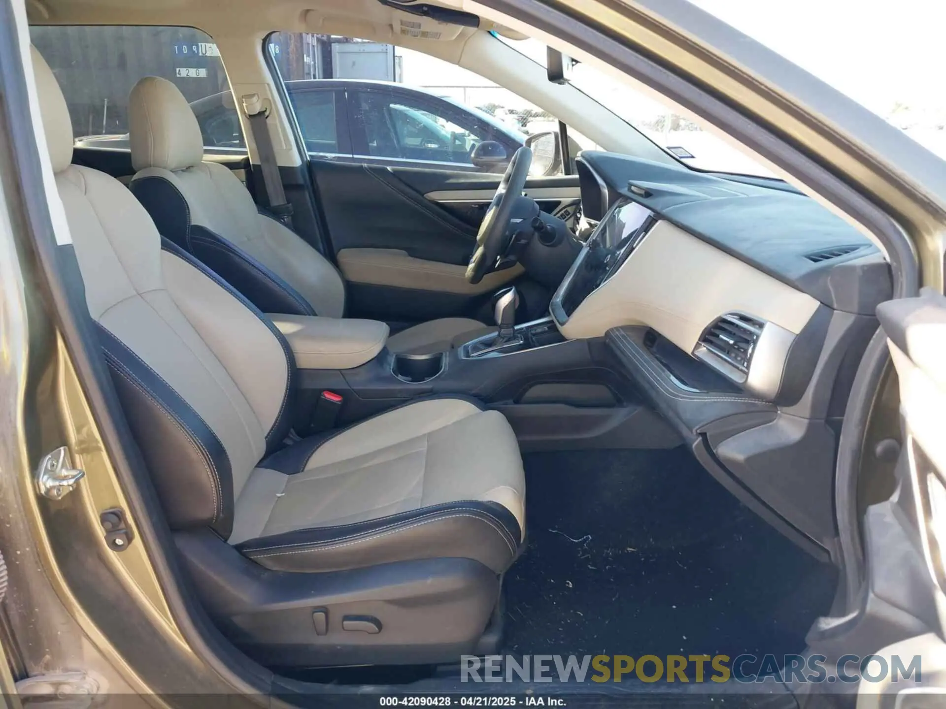 5 Photograph of a damaged car 4S4BTGND1L3230486 SUBARU OUTBACK 2020